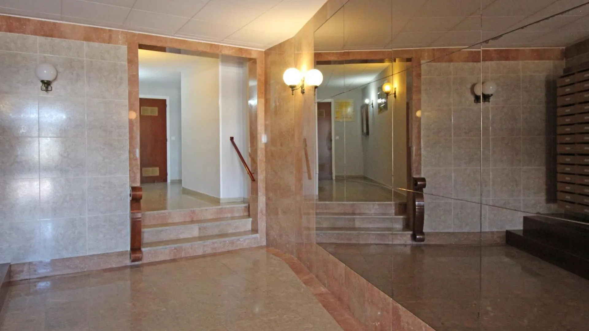 Basic Comfort Studio Manhattan 0115 Empuriabrava