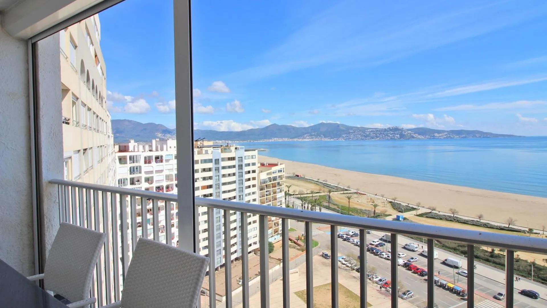 Basic Comfort Studio Manhattan 0115 Empuriabrava 0*,  Spain