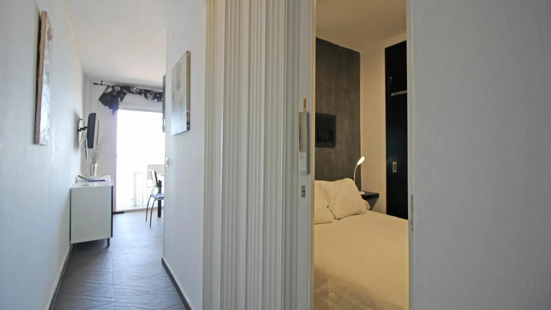 Basic Comfort Studio Manhattan 0115 Empuriabrava Apartment