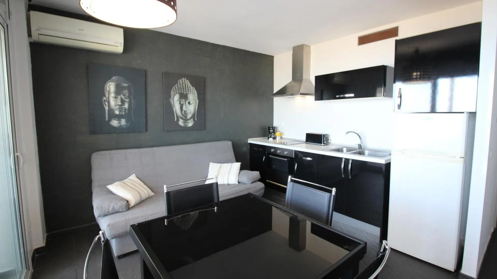 Basic Comfort Studio Manhattan 0115 Empuriabrava